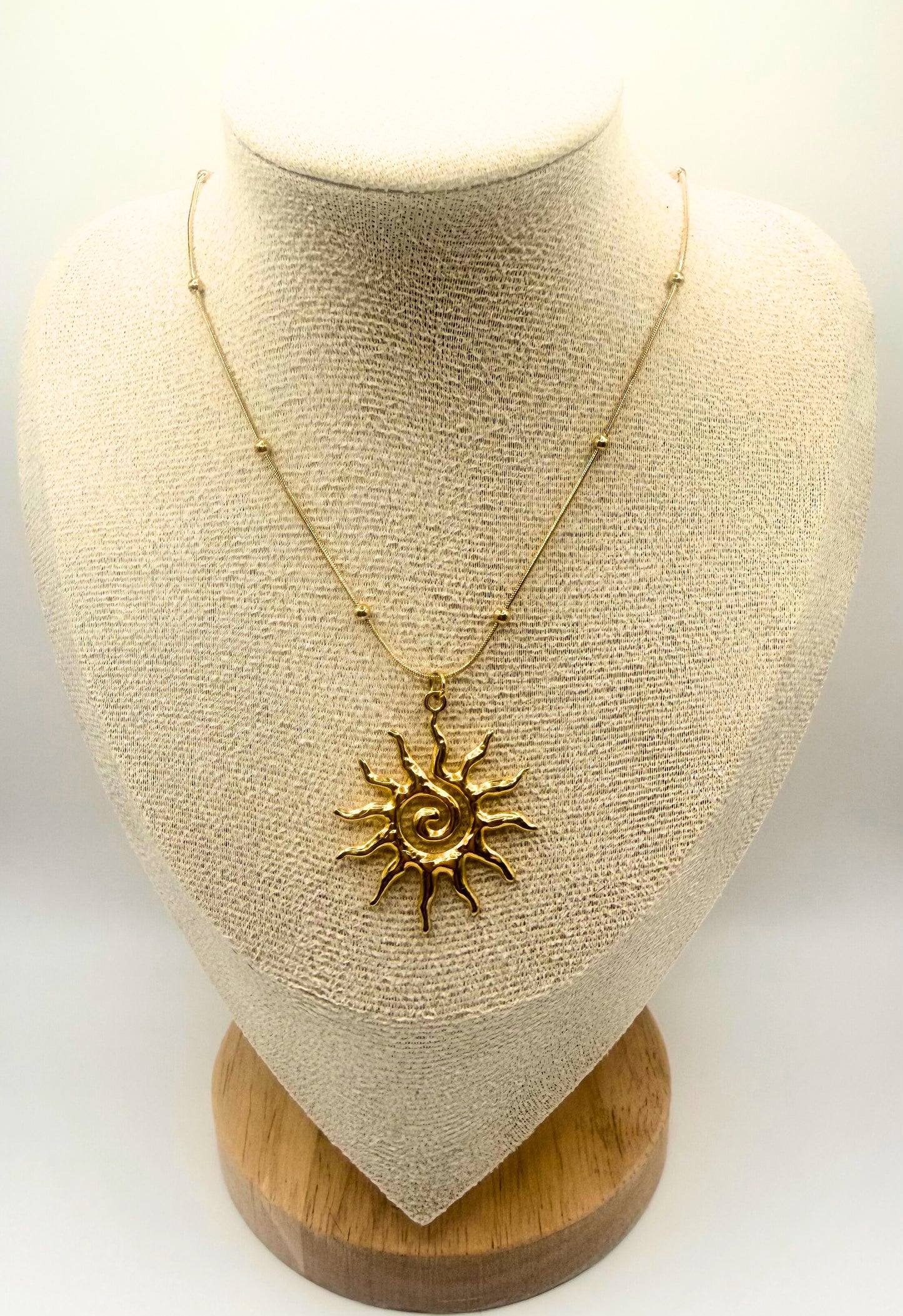 Collar del Sol Encantado