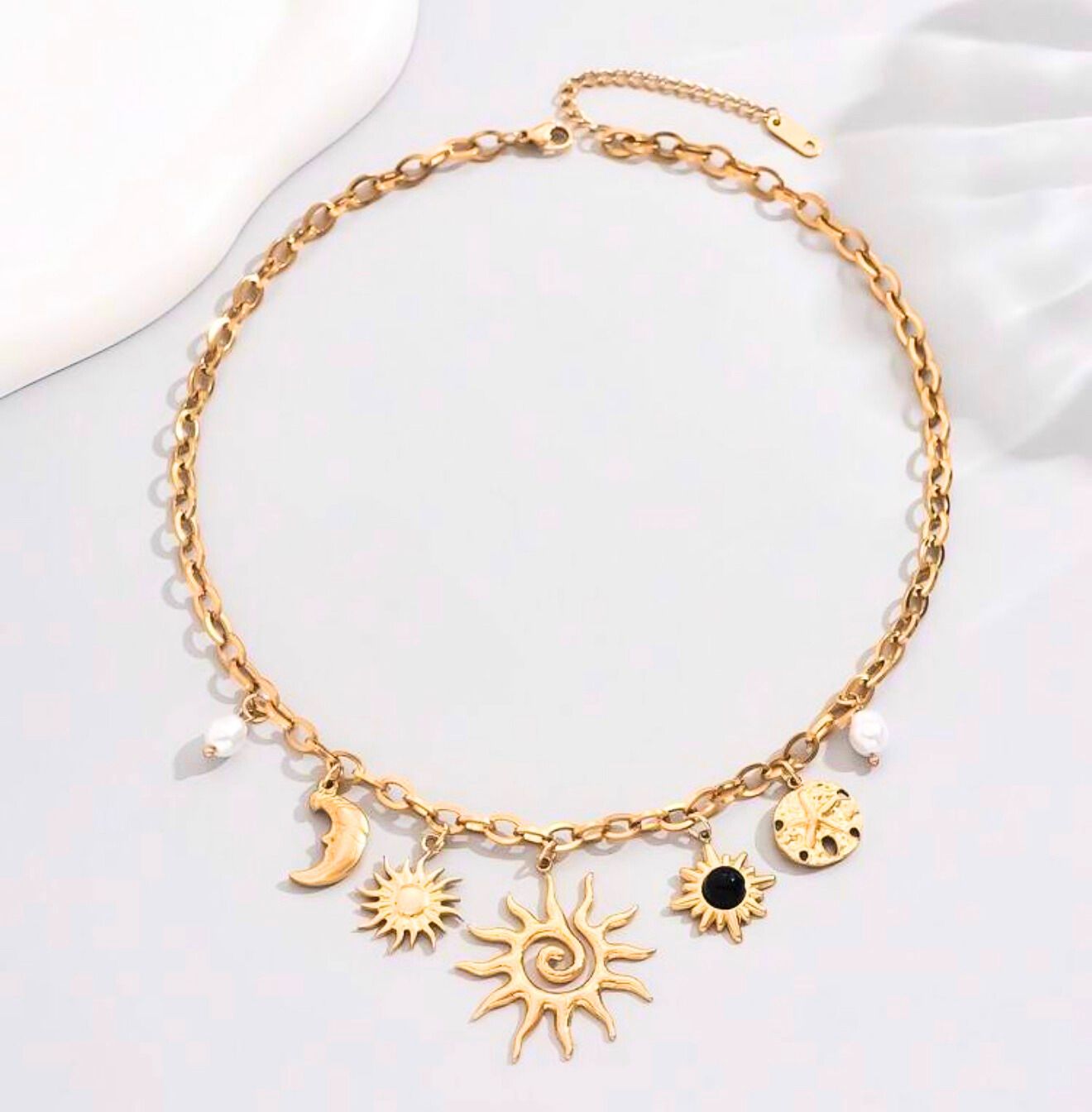 Collar Eclipse