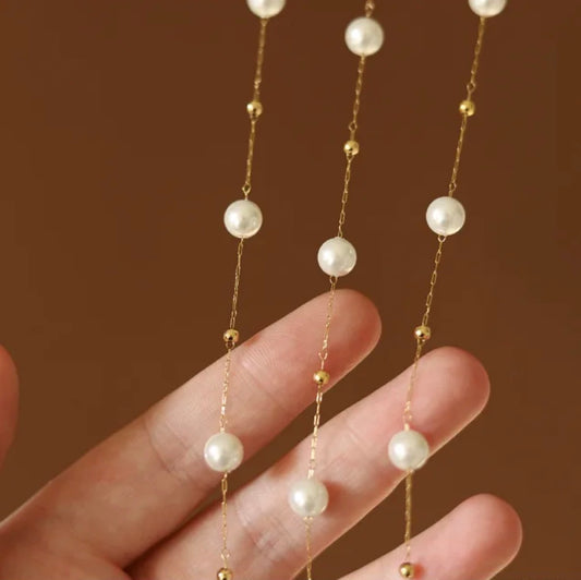 Vera Pearl Necklace