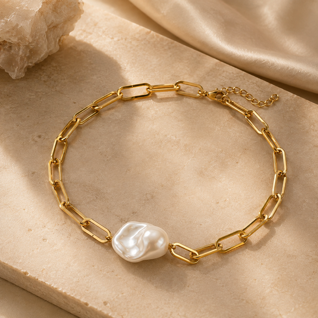 Big Pearl Choker Necklace