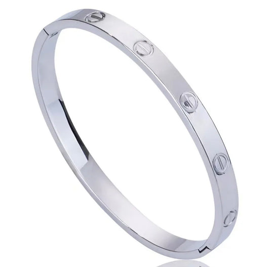 Classic Silver Bangle
