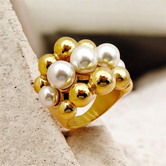 Fine Pearl Golden Ring