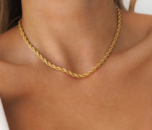 Twist Golden Necklace