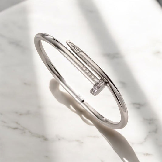 Kartier Silver Bangle