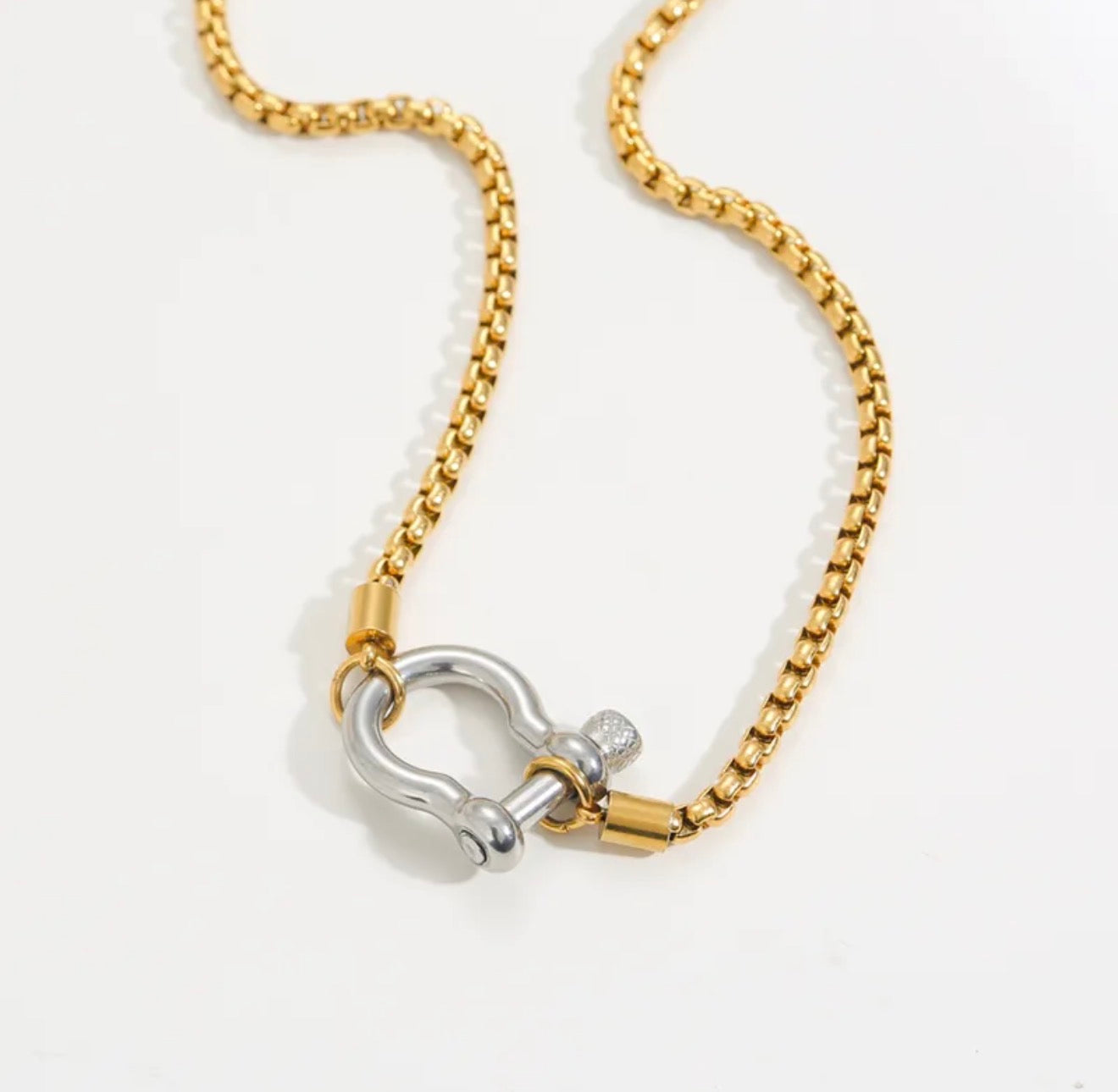 Silver Horseshoe Necklace