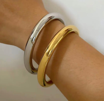 Silver Elegance Bangle