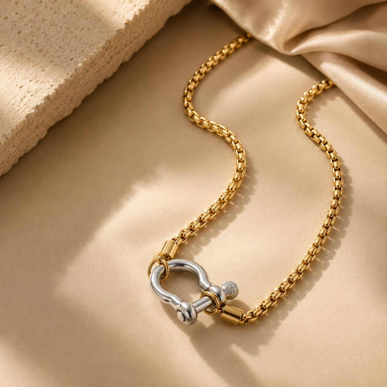 Silver Horseshoe Necklace