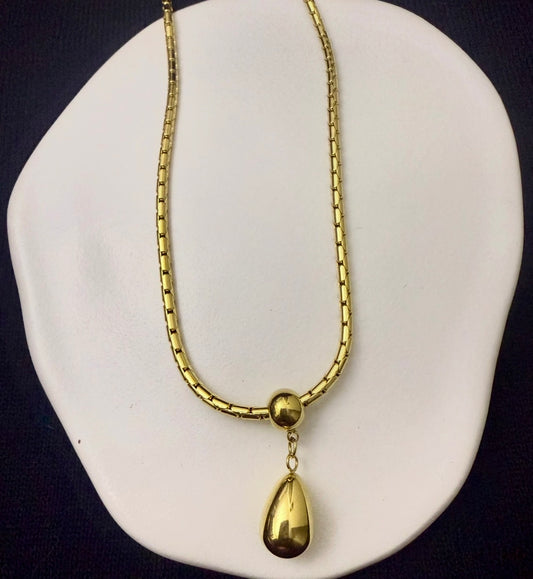 Beautiful Drop Necklace