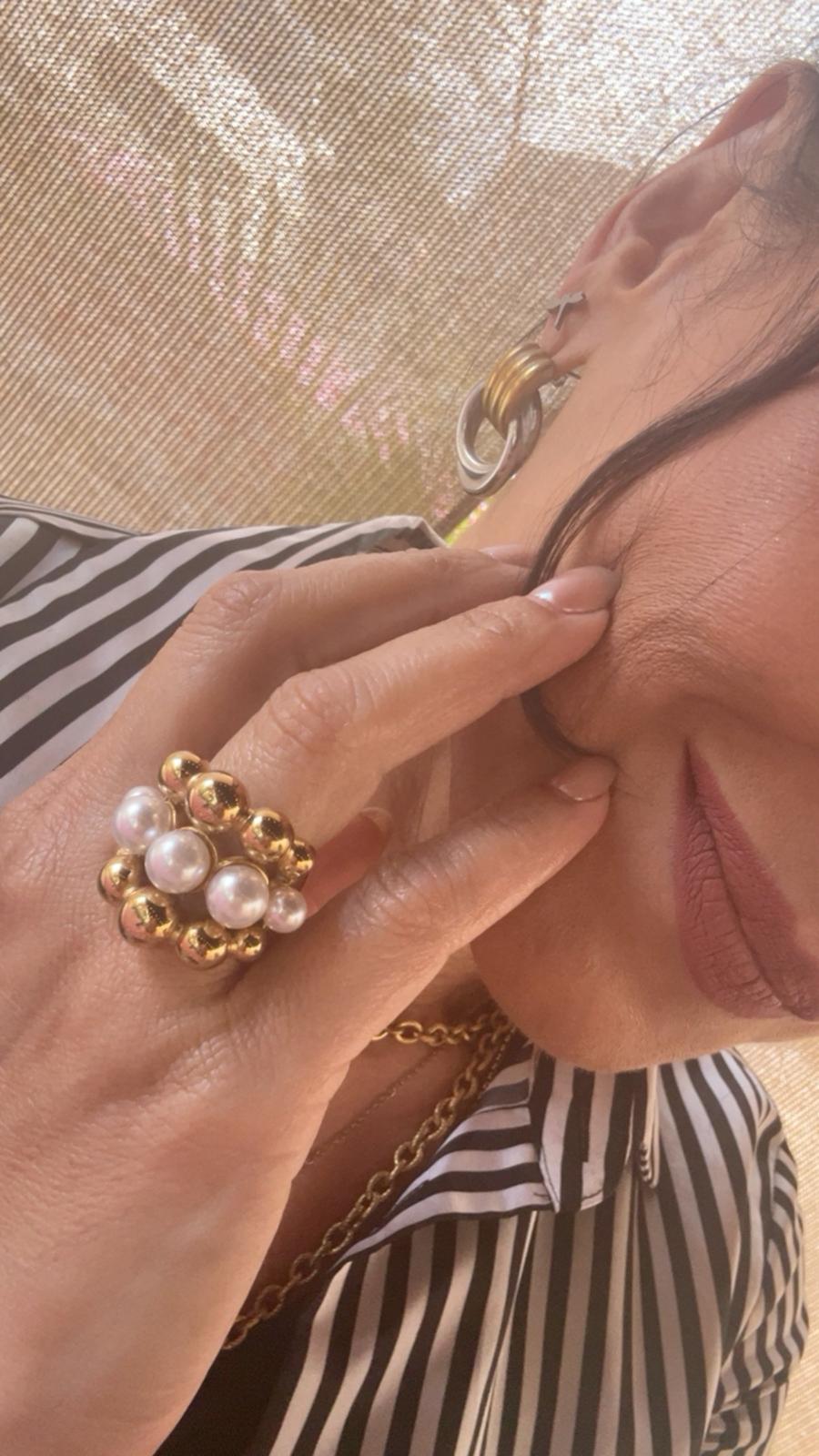 Fine Pearl Golden Ring