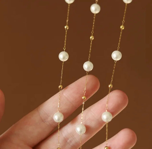 Vera Pearl Bracelet
