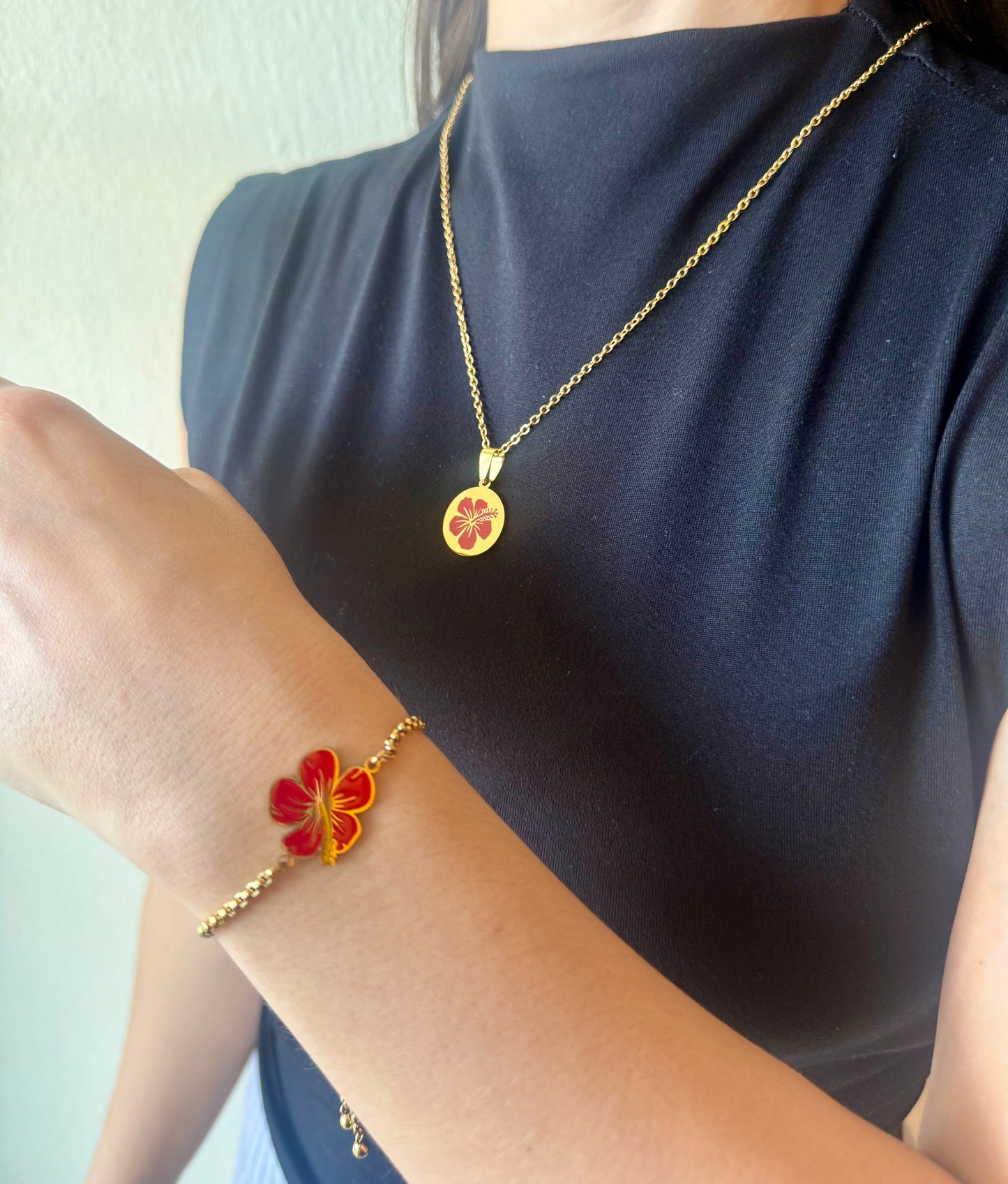 Amapola Gold Necklace