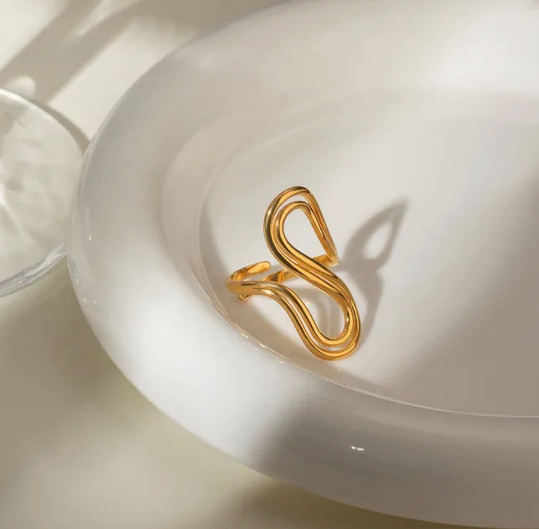 Shine Adjustable Golden Ring