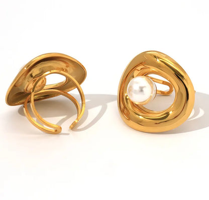 Golden Ring with Pearl