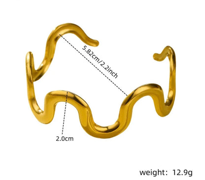 Wave Style Golden Cuff