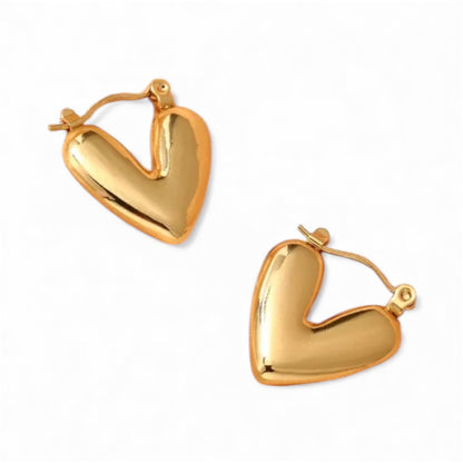 Basic golden heart earrings