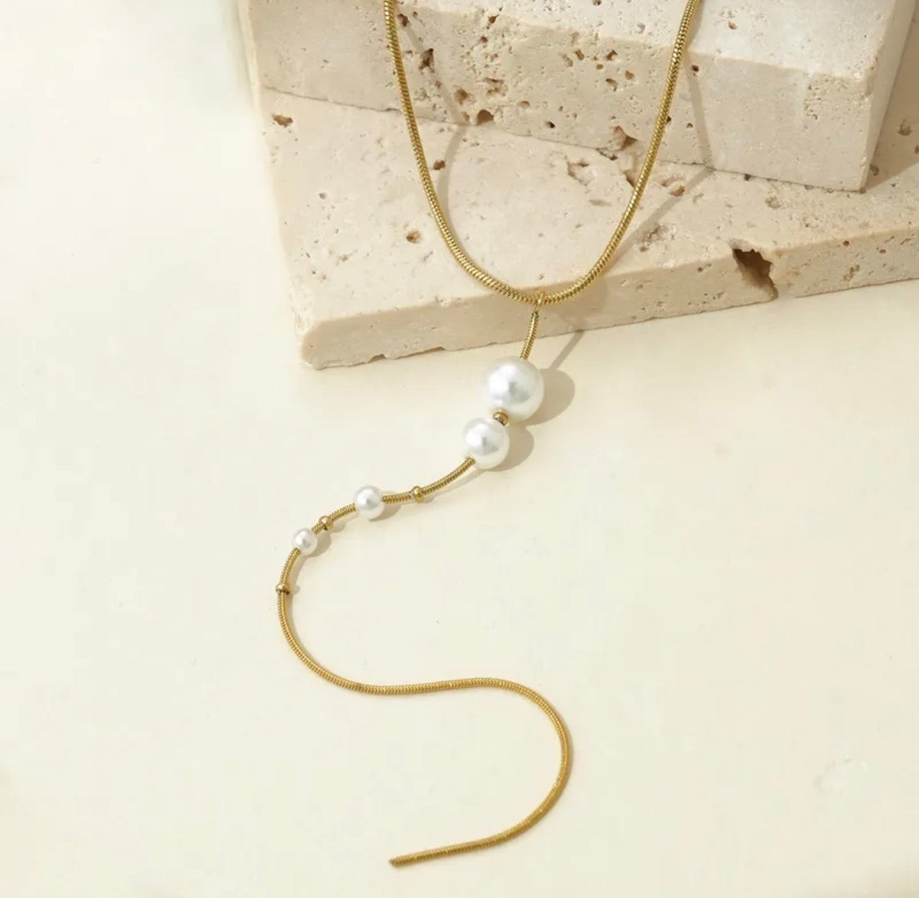 Aurora Pearl Lariat Necklace