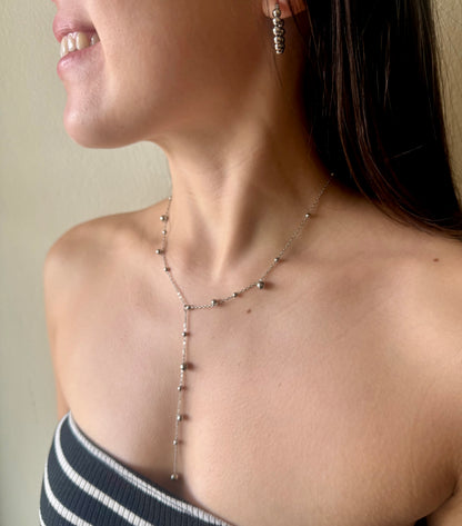 Collar de gotas de plata