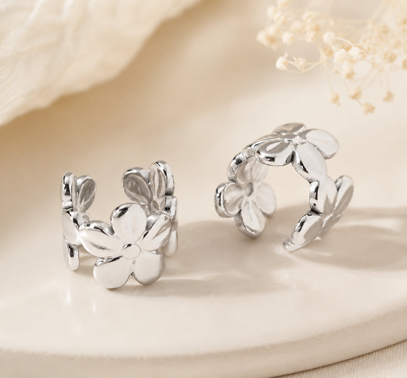 Silver Flower Earcuff