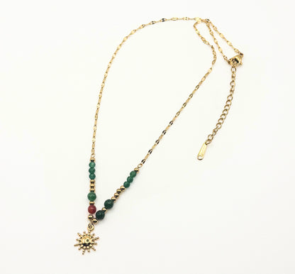 Collar de sol esmeralda