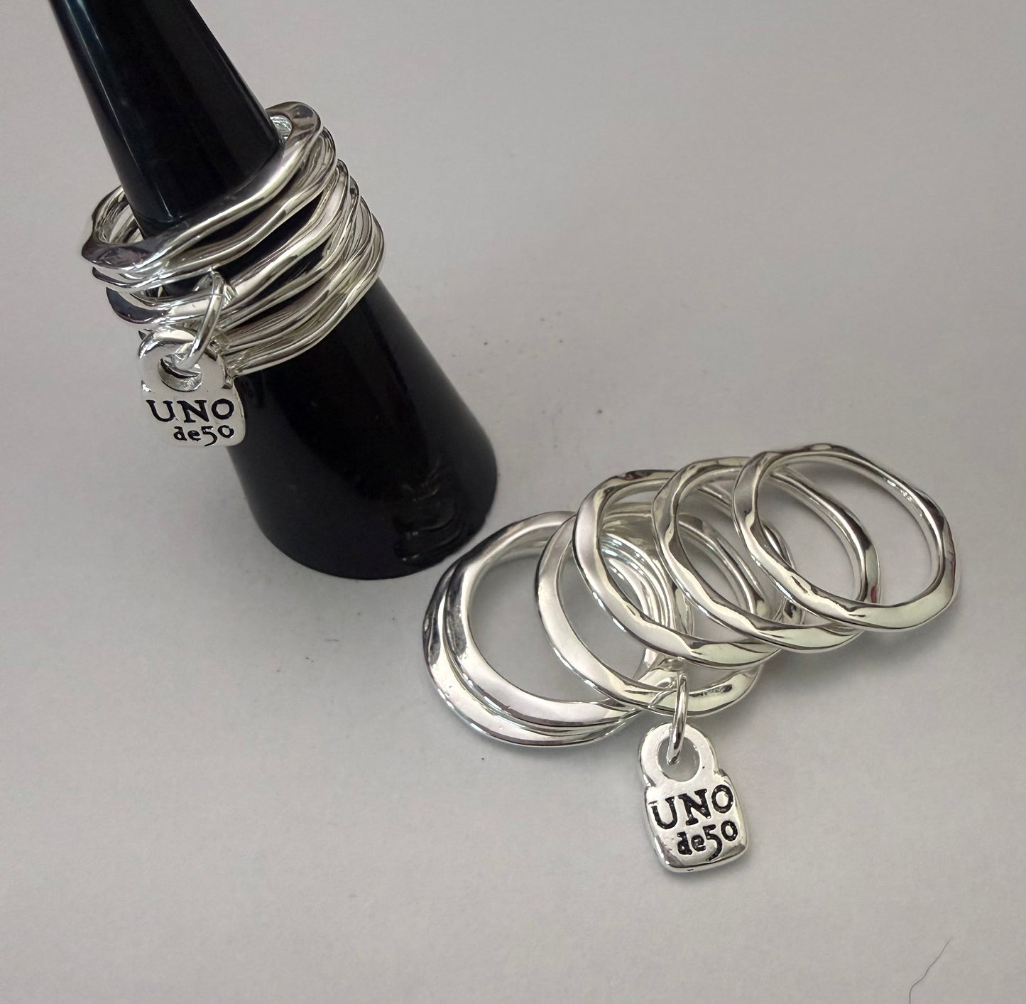 Uno de 50 Silver Ring
