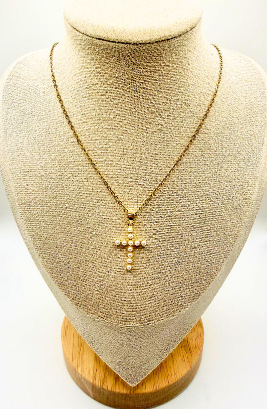 Collar de cruz de perla dorada